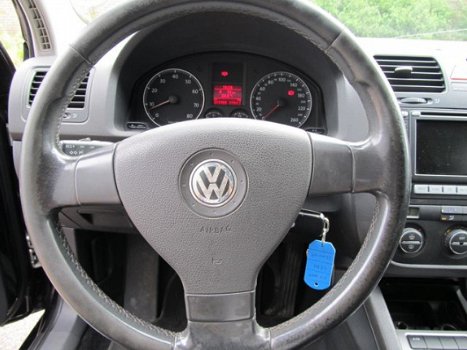 Volkswagen Golf - 1.6 FSI Sportline - 1