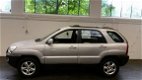 Kia Sportage - 2.0 CVVT EXECUTIVE jaar apk nap clima cruise - 1 - Thumbnail