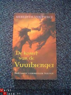 De komst van de vuurbrenger door Meredith Ann Pierce