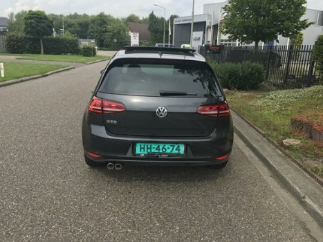 Volkswagen Golf - 2.0 GTD - 1