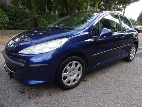 Peugeot 207 - 1.4 HDI XR - 1