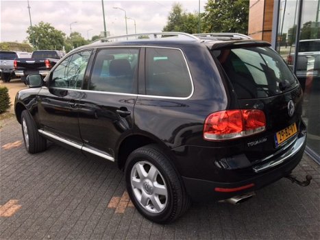 Volkswagen Touareg - 5.0 V10 TDI LEDER NAVI CLIMA CRUISE SCH DAK TREKH NW MOTOR 7800 E INCL BTW Mees - 1