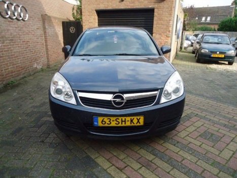 Opel Vectra - 2.2-16V Essentia - 1