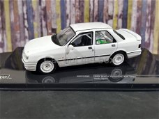 Ford Sierra Cosworth 4x4 1991 wit 1:43 Ixo