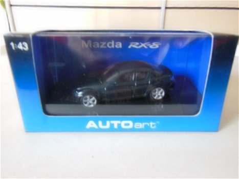 1:43 AutoArt Mazda RX-8 LHD 2004 nordicgroen 55908 - 2