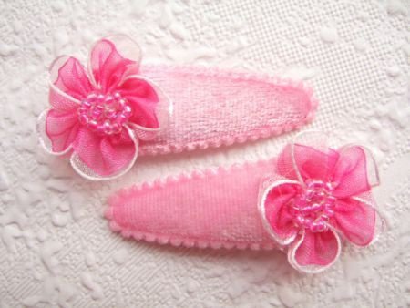 Prachtige organza bloem met kraaltjes ~ 2,5 cm ~ Donker roze - 3