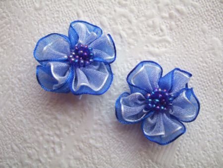 LAATSTE!!! Prachtige organza bloem met kraaltjes ~ 2,5 cm ~ Konings blauw - 1