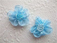 Prachtige organza bloem met kraaltjes ~ 2,5 cm ~ Blauw