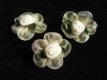 Schattig satijnen roosje op organza bloem ~ 2,5 cm ~ Ivoor - 1 - Thumbnail