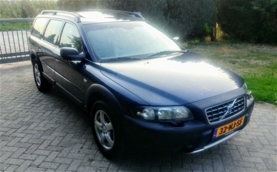 Volvo XC70 - 2.5 T Kinetic - 1