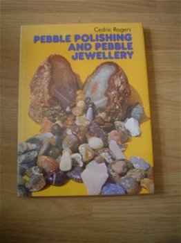 Pebble polishing by Cedric Rogers - 1