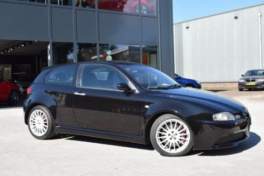 Alfa Romeo 147 - 3.2 24v gta unieke auto - 1