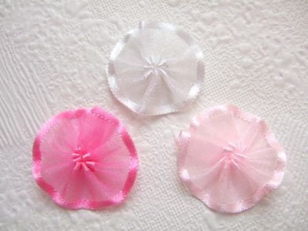 Schattig organza rozetje ~ 3 cm ~ Fuchsia roze - 2