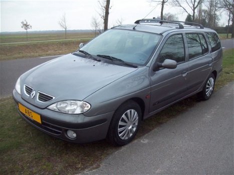 Renault Mégane Break - 1.4-16V RN - 1