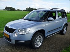 Skoda Yeti - 1.4 TSI AMBITION 122PK, Navi, Ecc, Panodak, Parkeerhulp achter