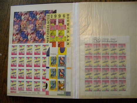 Postzegels blokken Nederland. - 5