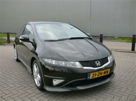 Honda Civic - 1.8 Type S Advantage - 1