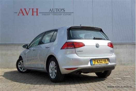 Volkswagen Golf - 1.6 TDI Comfort bluemotion 81kW - 1