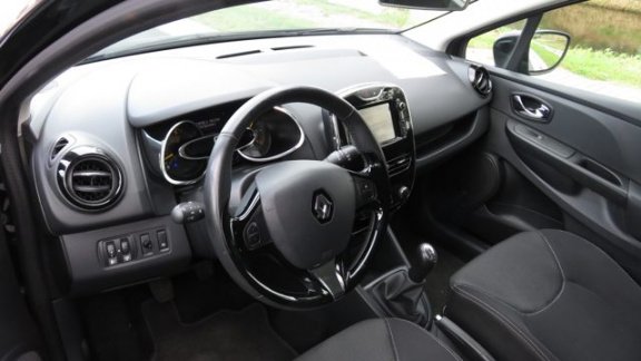 Renault Clio Estate - 1.5 DCI 90 PK * NAVI * Clima * LM VELGEN *` Cruise control - 1