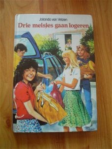 Drie meisjes gaan logeren door Jolanda van Velzen