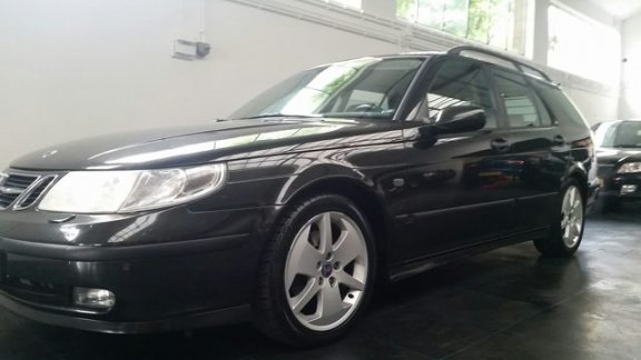 Saab 9-5 Estate - 3.0T VECTOR Super V6 Shiftpaddles (flippers) Automaat BOMVOL - 1