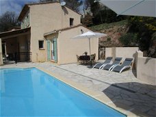 Vakantiehuis/villa met zwemb nabij Côte- d'Azur-Provence Z-Frankrijk.