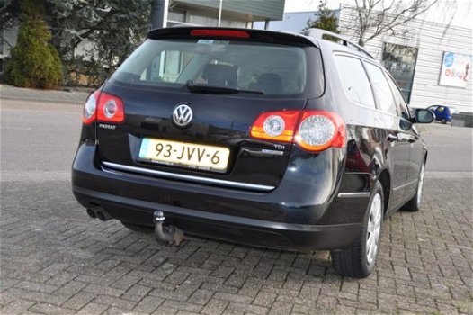 Volkswagen Passat Variant - 2.0 TDI COMFORTLINE BLUEMOTION Cruise control, trekhaak - 1
