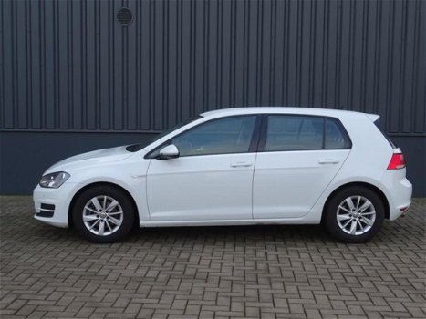 Volkswagen Golf - 1.6 TDI BlueMotion Edition 40 - 1