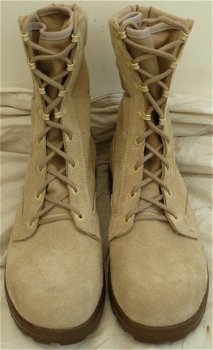 Schoenen, Laarzen, Gevechts, M92, Desert Uitvoering, maat: 43½B, KL, jaren'90.(Nr.1) - 2