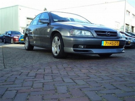 Opel Omega - 2.2i-16V Business Edition - 1