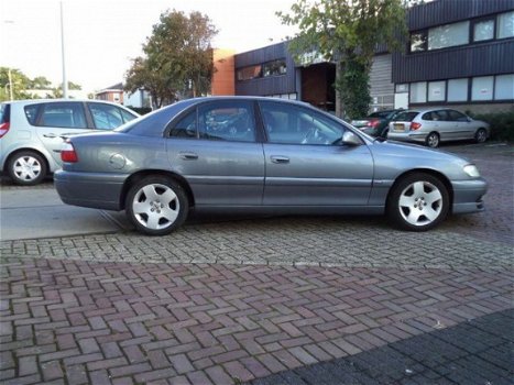 Opel Omega - 2.2i-16V Business Edition - 1