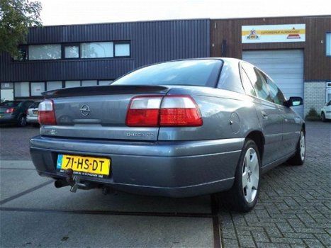 Opel Omega - 2.2i-16V Business Edition - 1