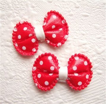 Polkadot strikje van vinyl ~ 3,5 cm ~ Rood - 1