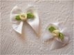 Mooi wit strikje met gekleurd roosje ~ Geel - 2 - Thumbnail