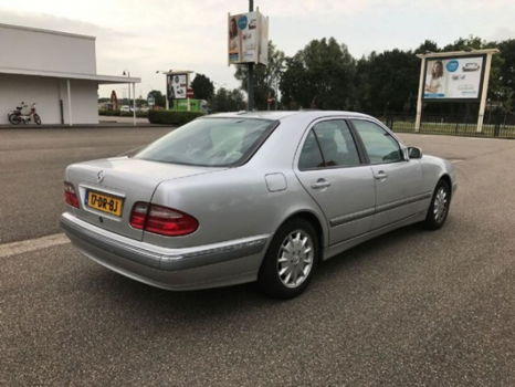 Mercedes-Benz E-klasse - 240 Elegance Aut, Youngtimer, Org NL - 1