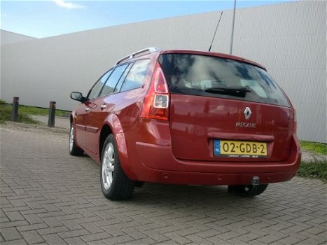 Renault Mégane Grand Tour - 1.5 dCi Tech Line - 1