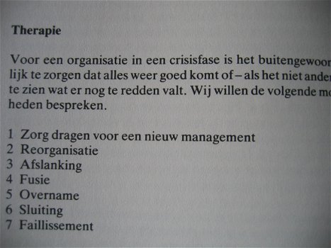 Dagelijks Management door A van 't Hof copyright 1986, - 3