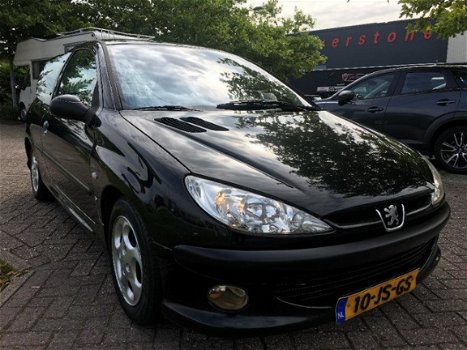 Peugeot 206 - XS 1.6-16V met lederen bekleding - 1