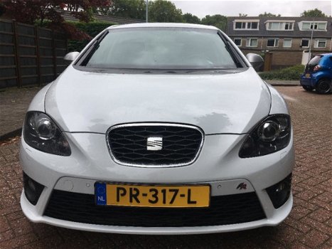 Seat Leon - FR 2.0 TDI 106DKM/ XENON/NAVI /HALF LEDEREN BEKLEDING/ PDC ETC ETC - 1