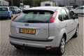 Ford Focus - 1.6 TDCI TREND euro 4 airco, cruise control, elektrische ramen, trekhaak, 4 nieuwe band - 1 - Thumbnail