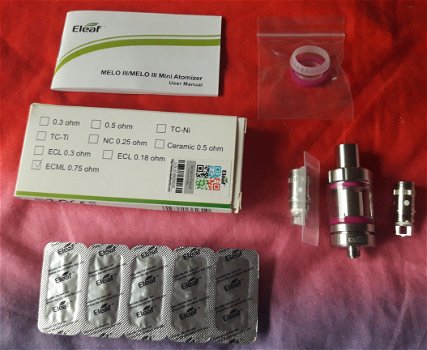 Melo III Mini clearomizer met extra doosje coils *nieuw* - 1