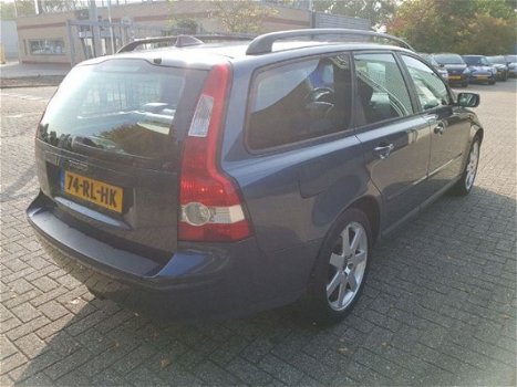 Volvo V50 - 1.8 Kinetic 125PK Clima/Cruise/LM Velgen - 1