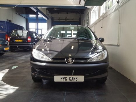 Peugeot 206 - 1.1 X-DESIGN Nette dealer auto NAP APK Clima - 1