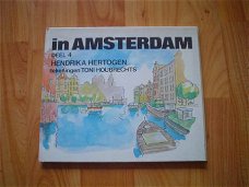 Dorus op avontuur deel 4: In Amsterdam door H. Hertogen