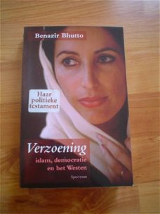 Verzoening door Benazir Bhutto