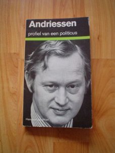 Andriessen, profiel van een politicus door H. v/d Werf