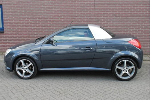 Opel Tigra TwinTop - 1.8-16V Rhythm - 1