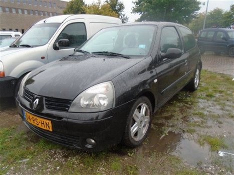 Renault Clio - 1.5dci community 48kW lm velgen apk - 1