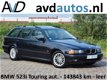 BMW 5-serie Touring - 523i Executive automaat APK 30-08-2020 / Zwart lederen bekleding / sportstoele - 1 - Thumbnail