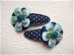 Satijnen polkadots bloem ~ 3,5 cm ~ Licht blauw - 3 - Thumbnail